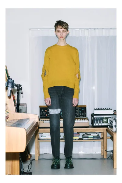 Look 24